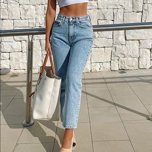NWT White Fox drive me crazy cropped jeans